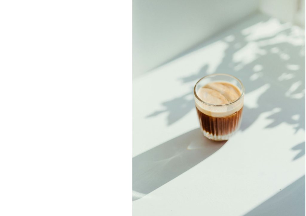Alora Cafe light and coffee